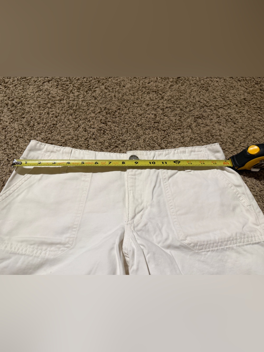 Old Navy White Cotton Shorts, size 4 - Picture 4 of 5